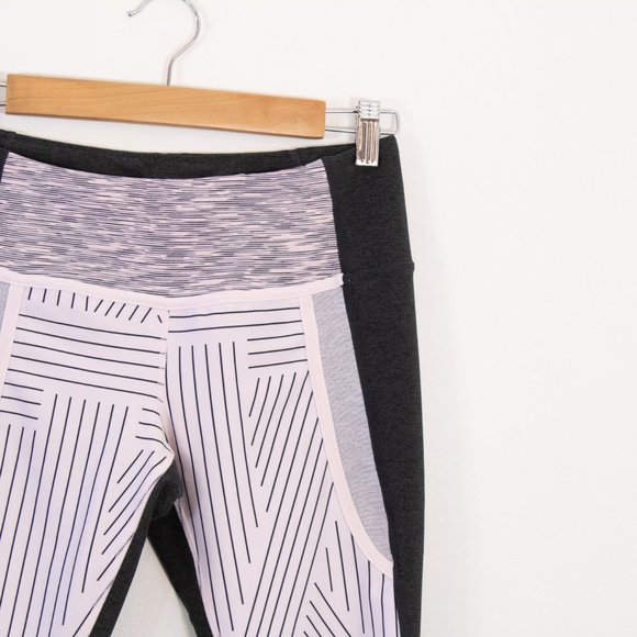 MPG Cropped Leggings - Picture 5 of 6